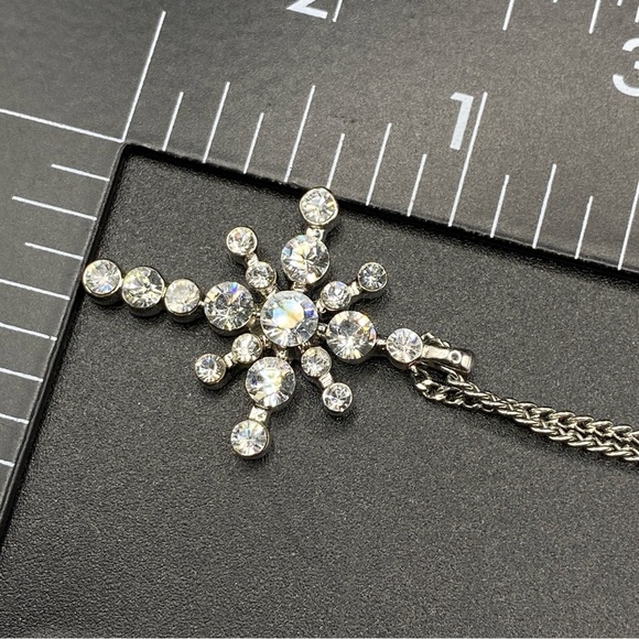CAMROSE KROSS JBK Rhinestone Starlight Silver Tone Cross Necklace On Chain - Picture 5 of 9